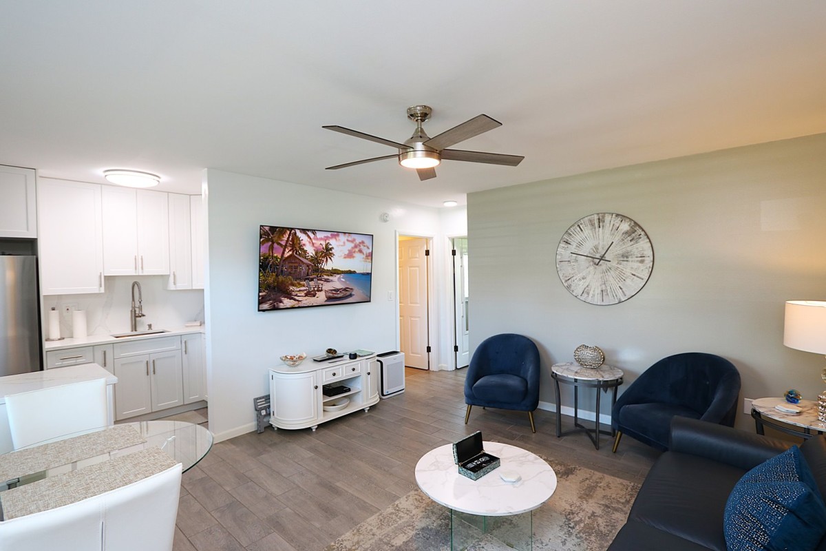 Gulfshore Rentals, LLC-Seabreeze South K-2-image-1